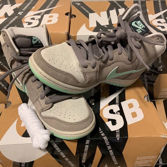 ❌SOLD❌Nike SB Dunk High Grey Mint Sz 9.5 RARE🔥 - Picture 1 of 5